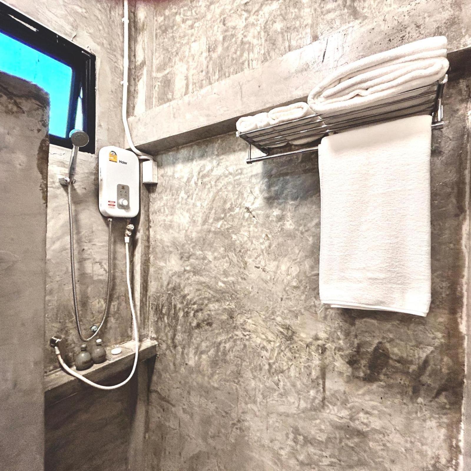 Phuchada Residence Nai Yang Екстер'єр фото